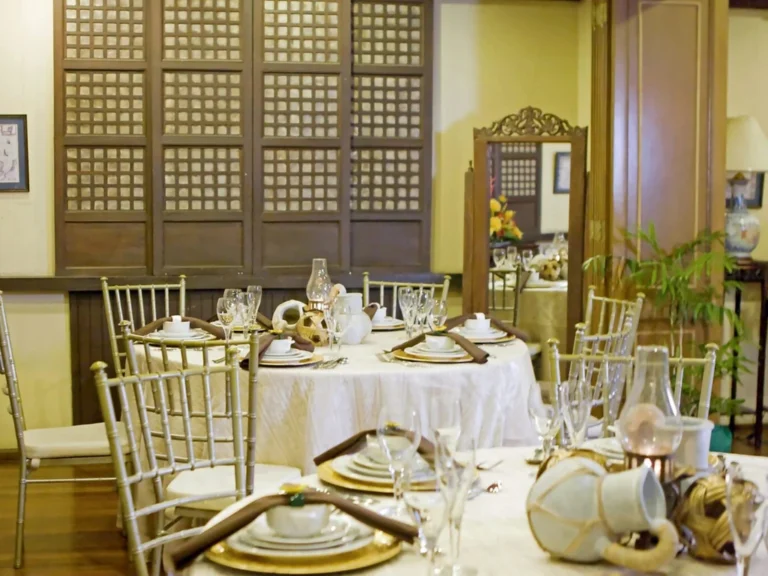 Binondo Room